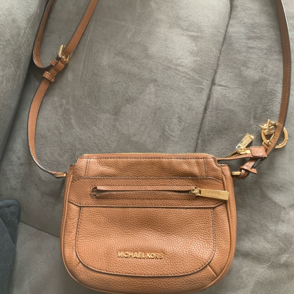 Michael Kors Authentic Crossbody.